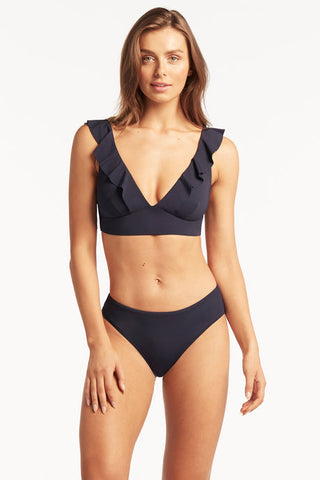 SEA LEVEL FRILL BRA TOP + REGULAR PANT