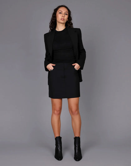 STORM SHORT SIDE POCKET SKIRT